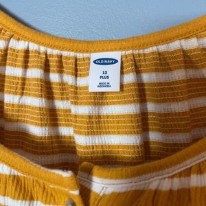 Old Navy sleeveless top